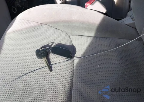 2004 Toyota Sienna Le from USA, damaged, VIN 5TDZA23C44S041725